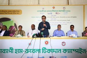 সেচপাম্প চালাতে বাড়তি ব্যয়ের বোঝা কৃষকের ওপর যাতে না পড়ে , সরকার তা দেখবে ঃ বাণিজমন্ত্রী