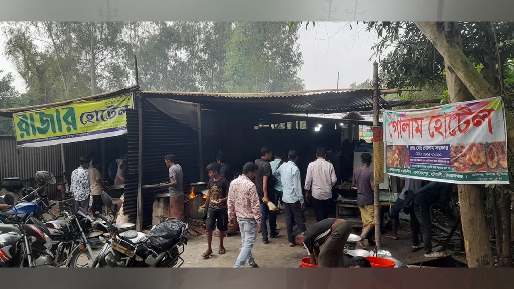 যমুনার স্বাদ ও ঐতিহ্যের মেলবন্ধন: এনায়েতপুরের ‘গোলামের হোটেল’