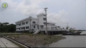 বিশ্ব ব্যাংকের অর্থায়নে নির্মিত মৎস্য অবতরণ কেন্দ্র মৎসজীবীদের কোনো কাজে লাগছে না
