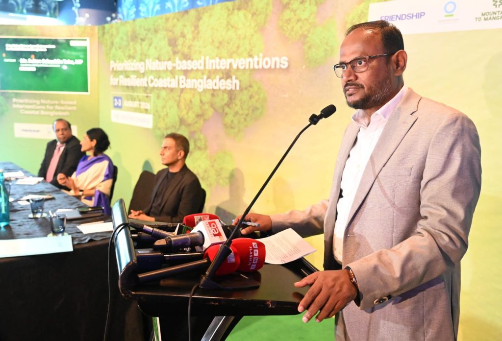 প্রাণিসম্পদ নিয়মিত পুষ্টি, কর্মসংস্থান ও আর্থিক নিরাপত্তা নিশ্চিত করে ঃ সালাউদ্দিন টুকু