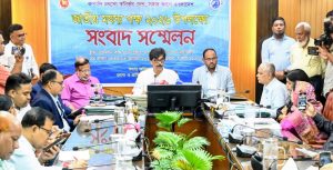 জিডিপিতে মৎস্য খাতের অবদান আড়াই শতাংশ, জড়িত ২ কোটি মানুষ ঃ মৎস মন্ত্রী